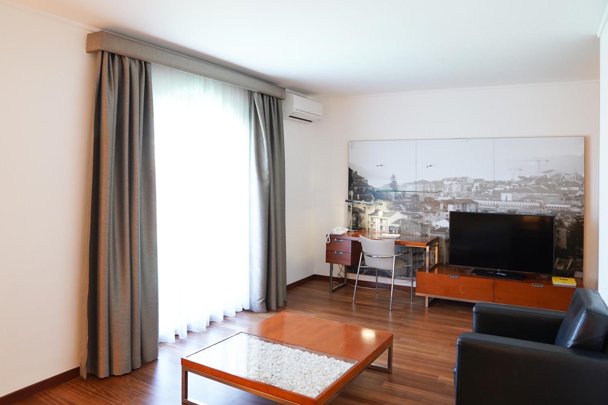 Legendary Aparthotel 4*