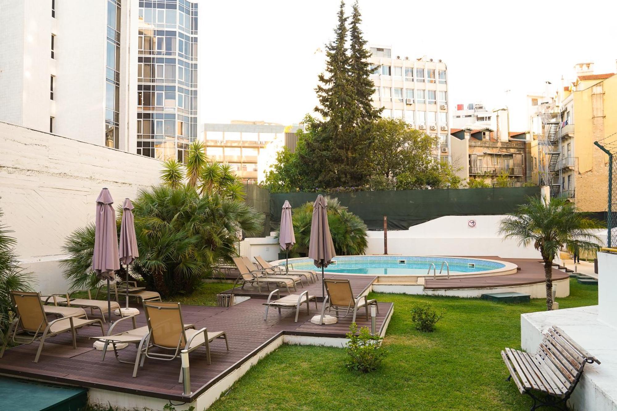 Legendary Aparthotel 4*