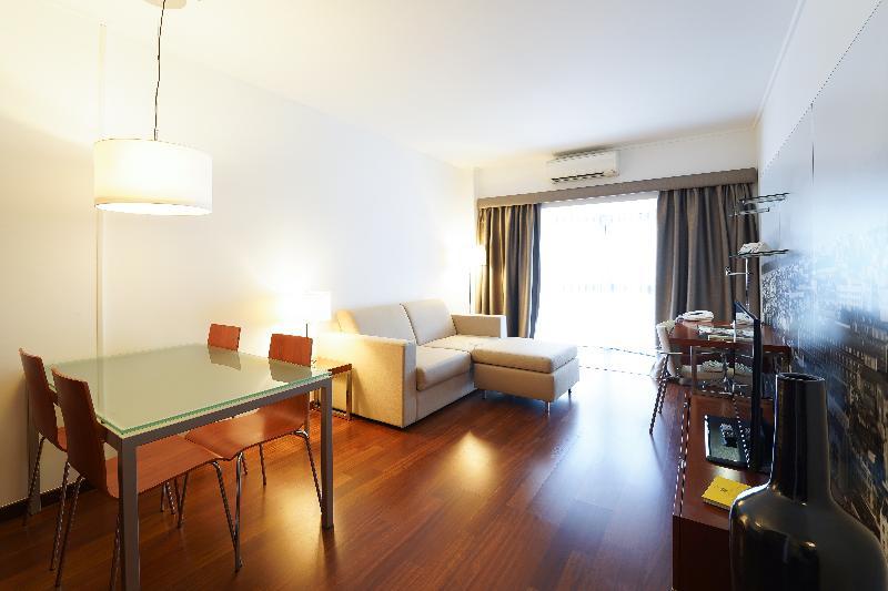 Legendary Aparthotel 4*